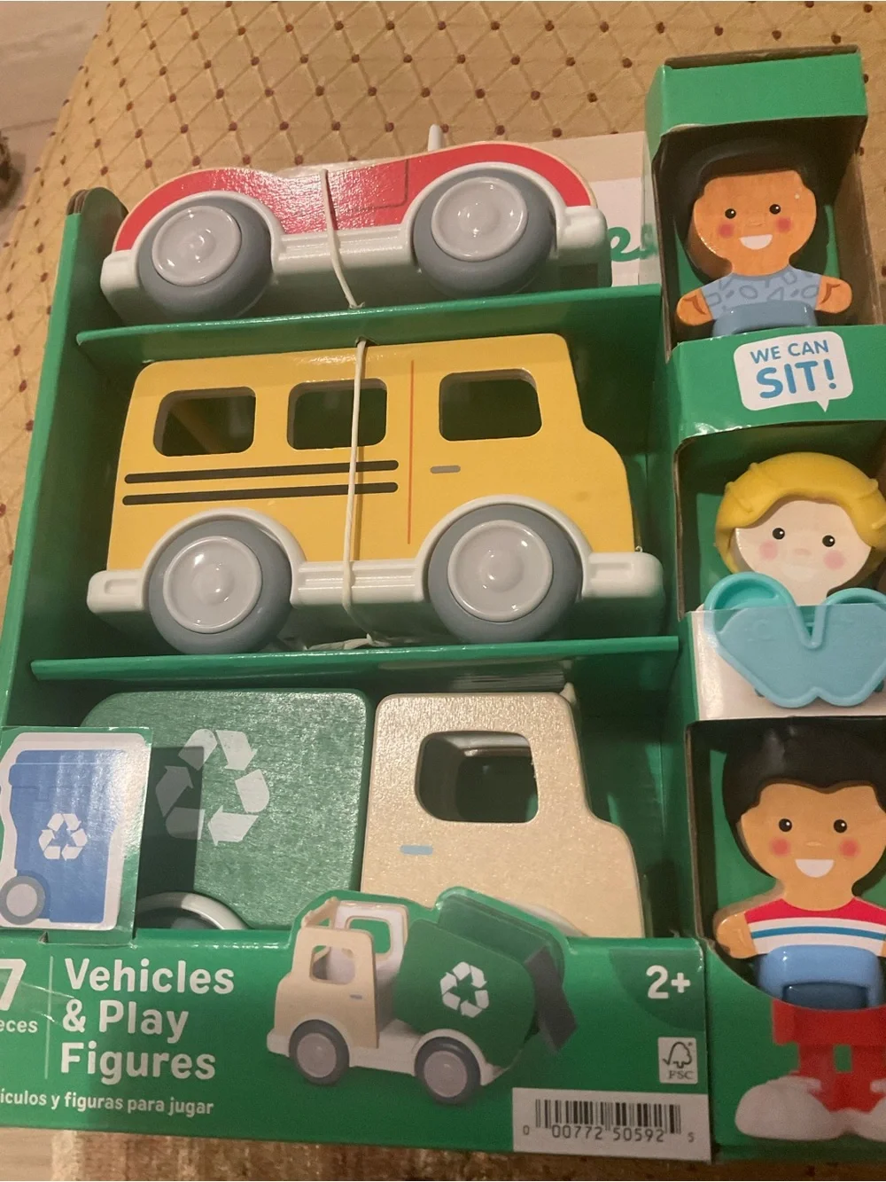 Melissa & Doug Cheery Lane Vehicle and Figures Set New